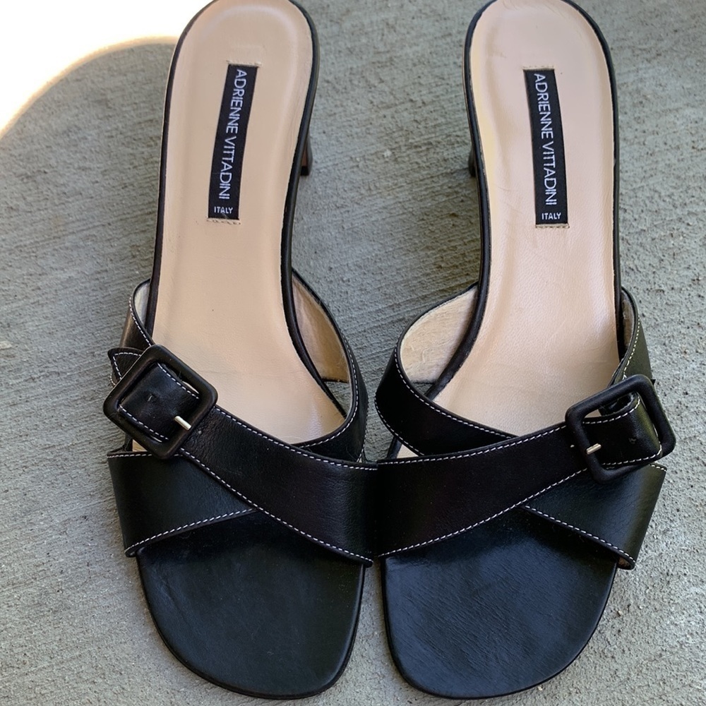 Adrienne vittadini sandals size 9B